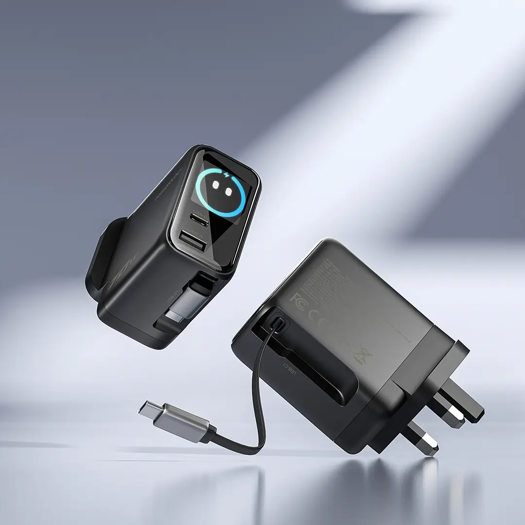 Powerology 70W TFT Adapter with Retractable Type-C Cable - Black