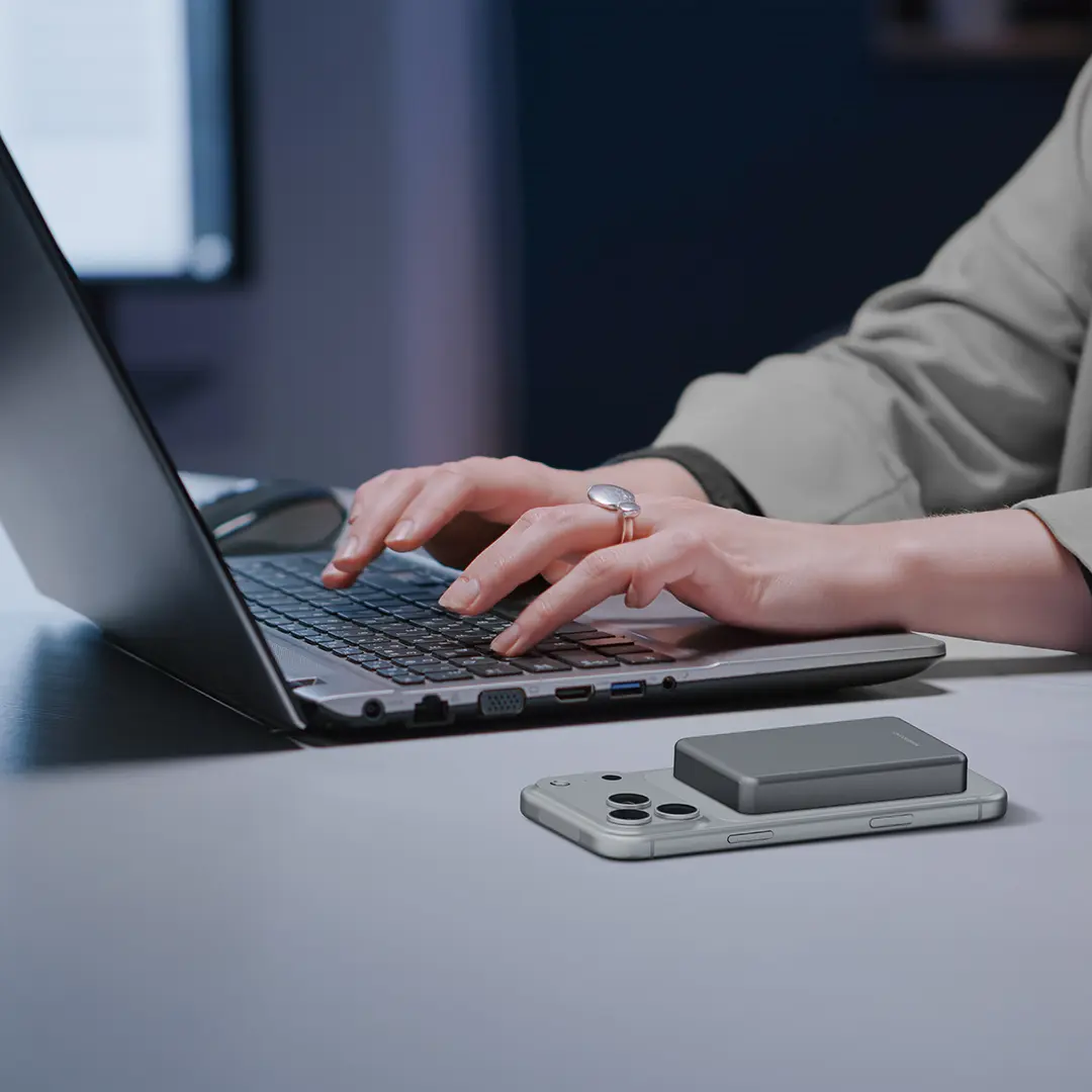 Powerology Blanc25 10000mAh MagSafe Power Bank - Grey