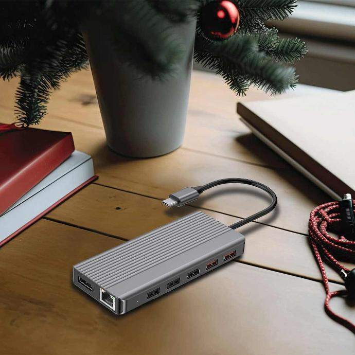 Powerology 100W PD Hub alt tag="Powerology-Hubs and Docks-12in1 USB-C Hub-Compatible"
