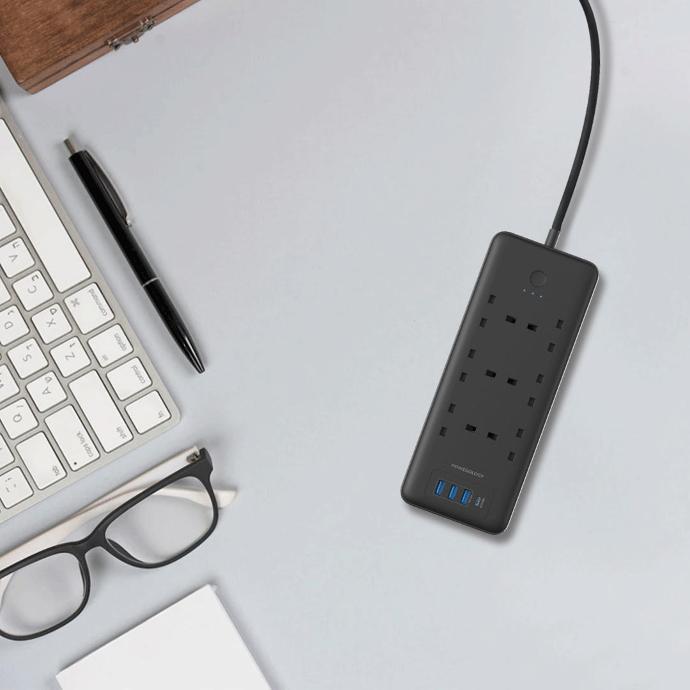 Powerology 48W 6AC Power Strip alt tag="Powerology Power Sations 1x-PD USB-C & 3x-QC USB-A Power Strip UK Plug 48W 6AC Black"